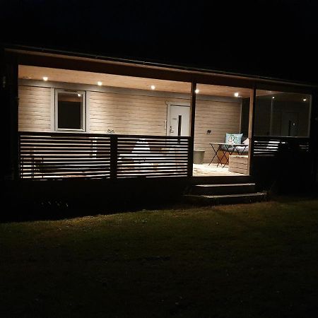 Skogsbäckens stugby AB Villa Tomelilla Exteriör bild