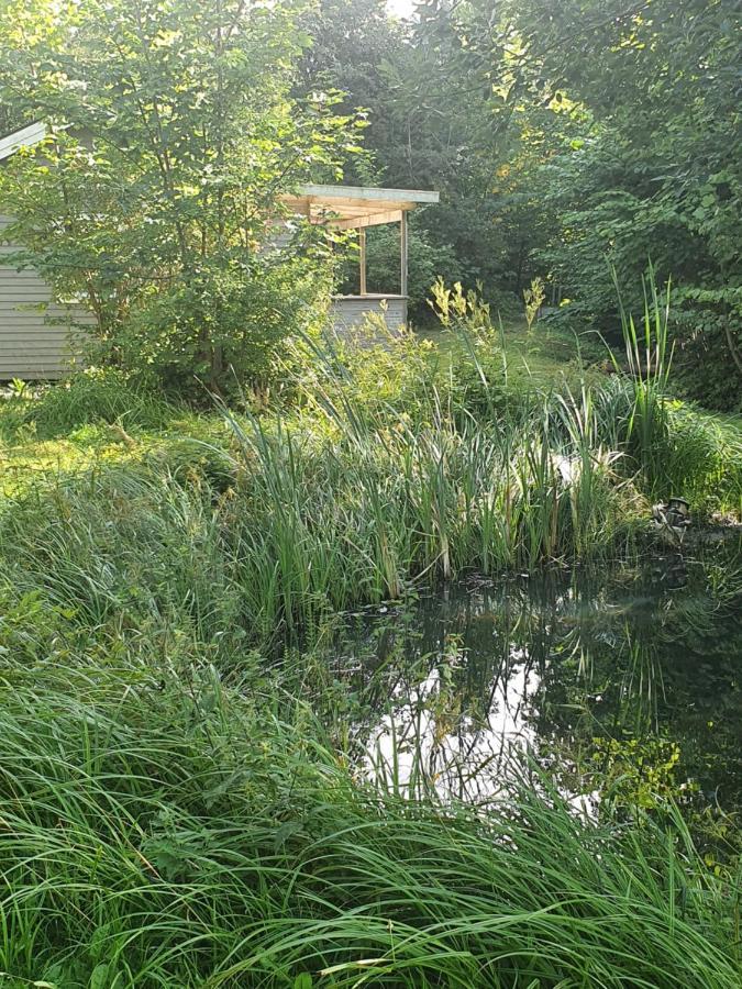 Skogsbäckens stugby AB Villa Tomelilla Exteriör bild