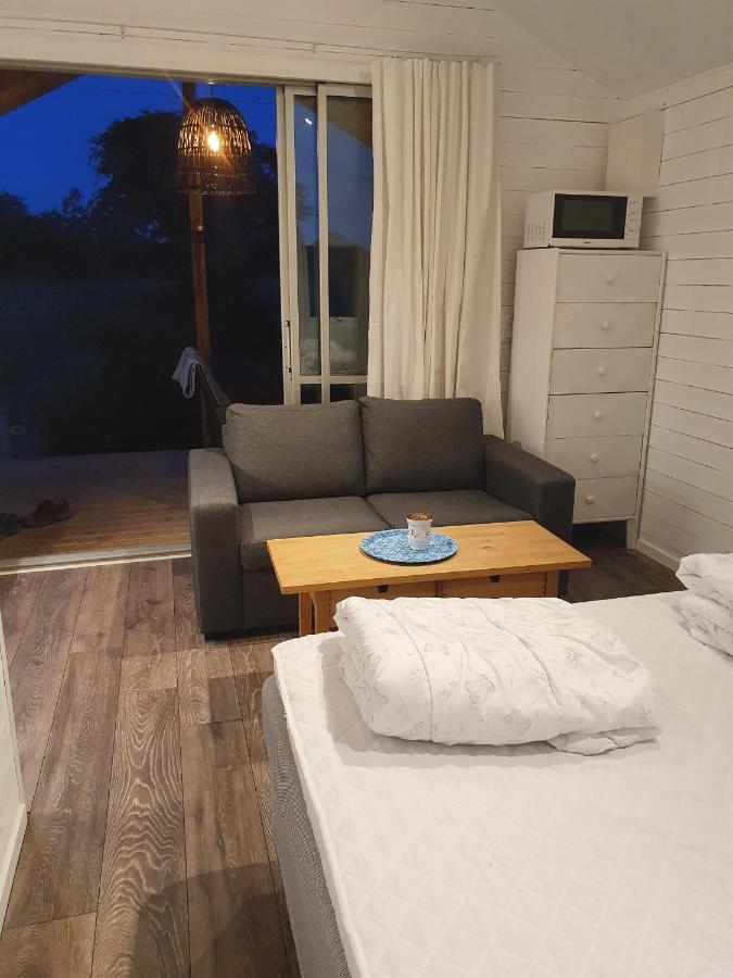 Skogsbäckens stugby AB Villa Tomelilla Exteriör bild